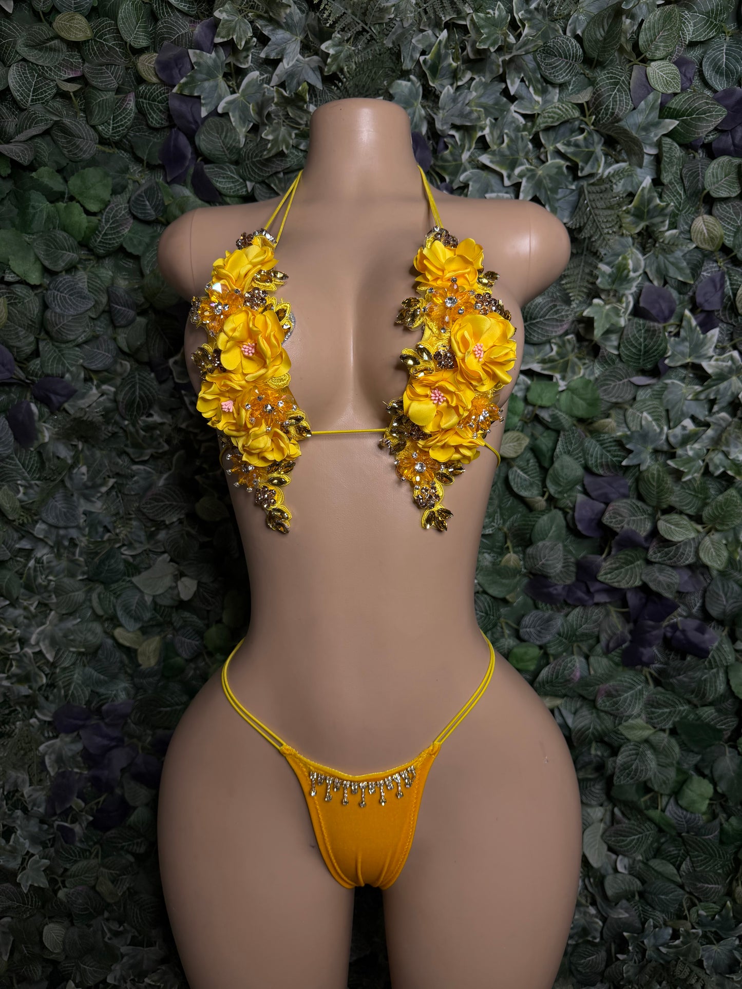 Yellow Valentine set