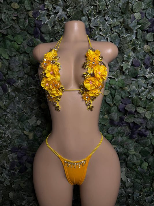 Yellow Valentine set